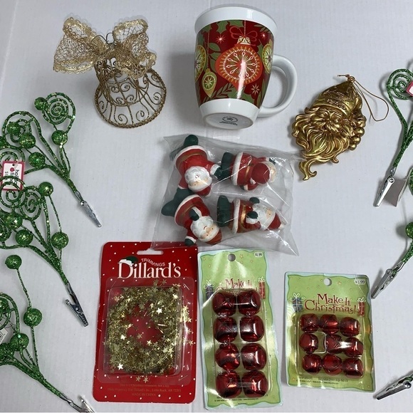 Lot of 16 Christmas Holiday Decorations Mug Ornaments Santa Bells - Picture 4 of 11
